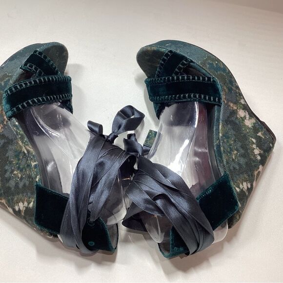 Stuart Weitzman Theodora Callum  Elegant Velvet Green Lace-Up Wedges Size‎ 8.5 - Picture 8 of 13